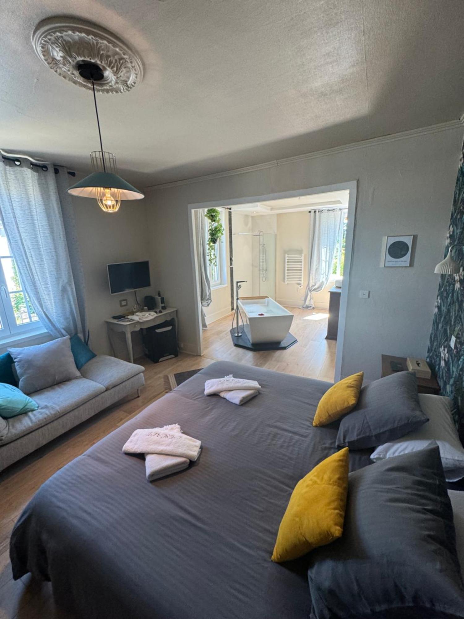 L'Escale Chambres Et Table D'Hotes Verdun-sur-le-Doubs Ngoại thất bức ảnh